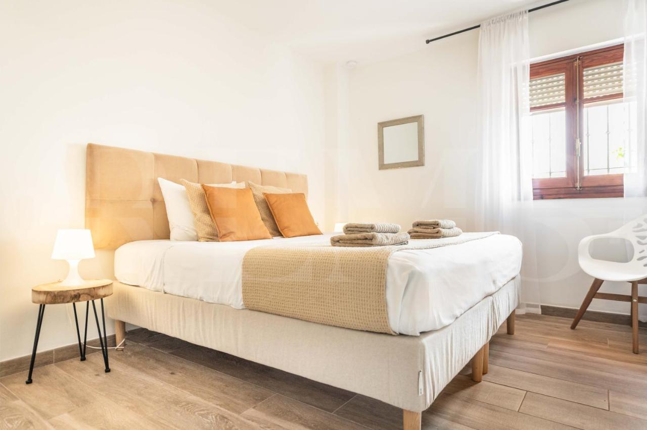 Spacious Apartment Next To Plaza De La Merced By Rems Malaga Zewnętrze zdjęcie