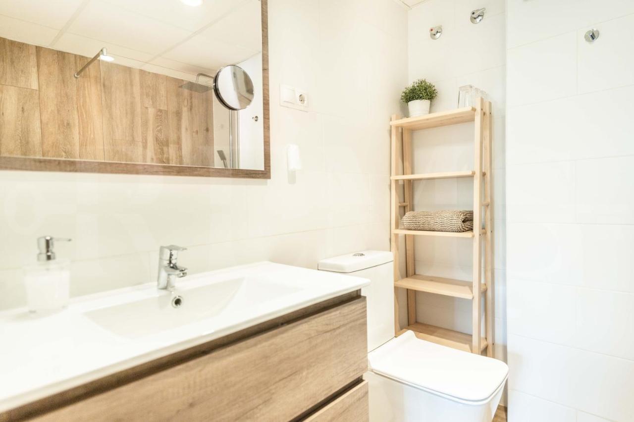 Spacious Apartment Next To Plaza De La Merced By Rems Malaga Zewnętrze zdjęcie